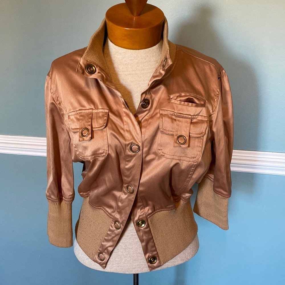 VTG Y2K Paris Blues tan satin snap front utility cargo bomber jacket. Size L